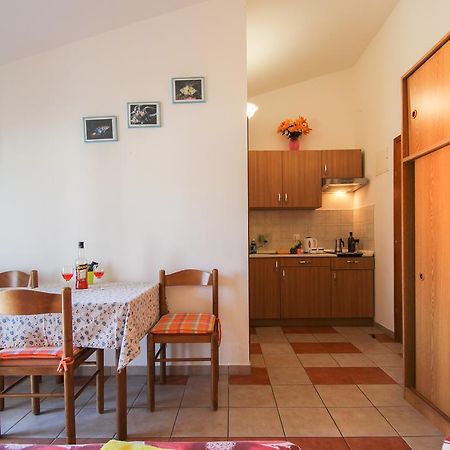 Apartments Miani Новиград Экстерьер фото