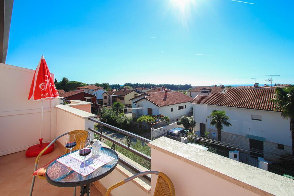 Apartments Miani Новиград Экстерьер фото